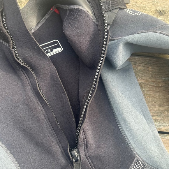 Kids Wet Suit - Picture 4 of 8